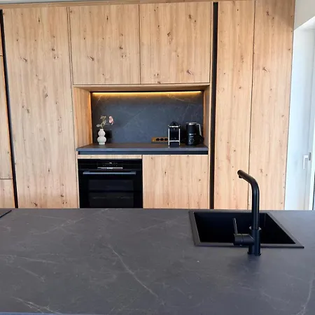Montelago, Penthouse Mit Seeblick & Seezugang Apartment Sattendorf