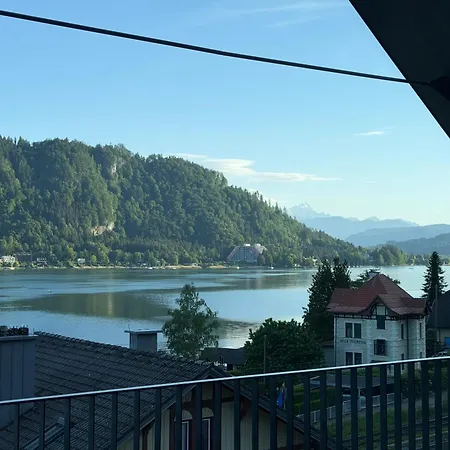Apartment Montelago, Penthouse Mit Seeblick & Seezugang *